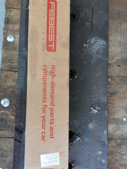 Кормилен прът за сузуки гранд витара 2004г