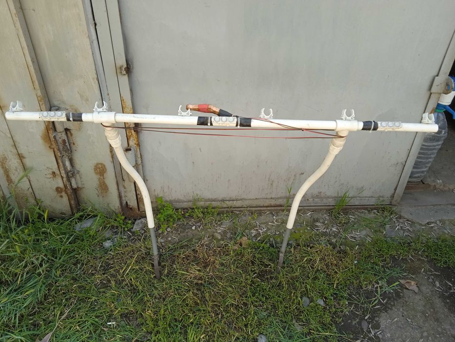 Подставка на лодку для рыбалки