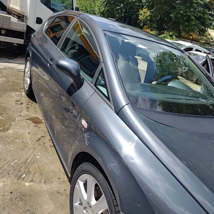 Seat Leon 2009 benzină, 2.600 € — imagine 2