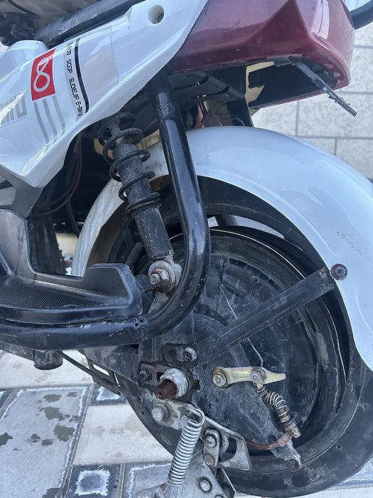 Продам срочно скутер