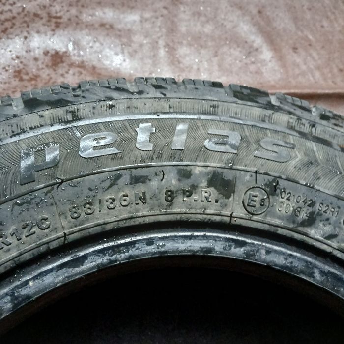 Бусови гуми.  155 R 12. C.  30 er. за,бр