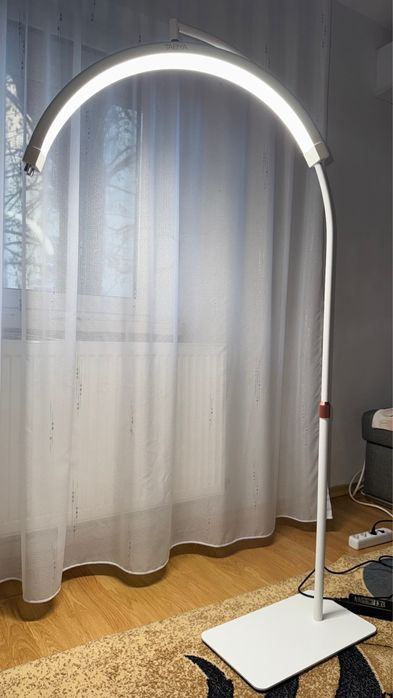 Lampă LED Moon Light semicirculară Tabya Lashes – profesională