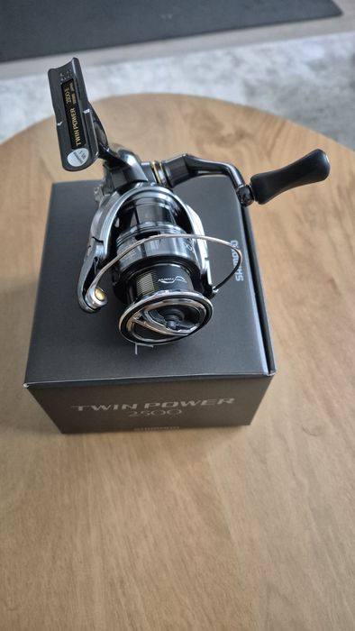 Shimano TwinPower 2500 FE. Produs nou !
