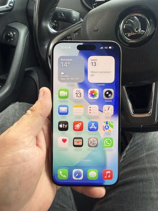 Iphone 15 pro max- nou nout