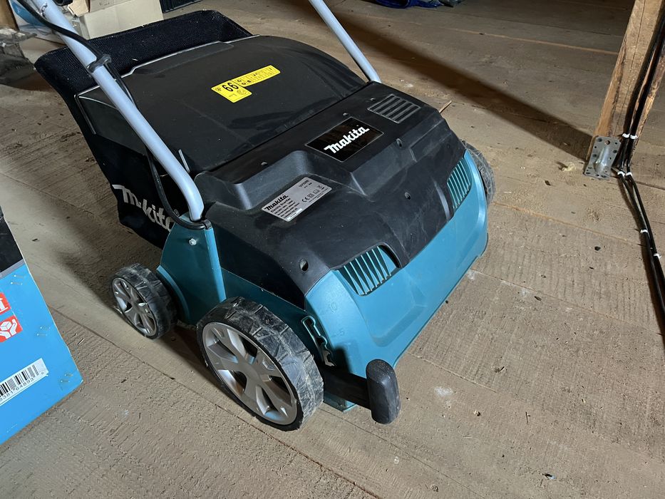 Scarificator Makita UV3200