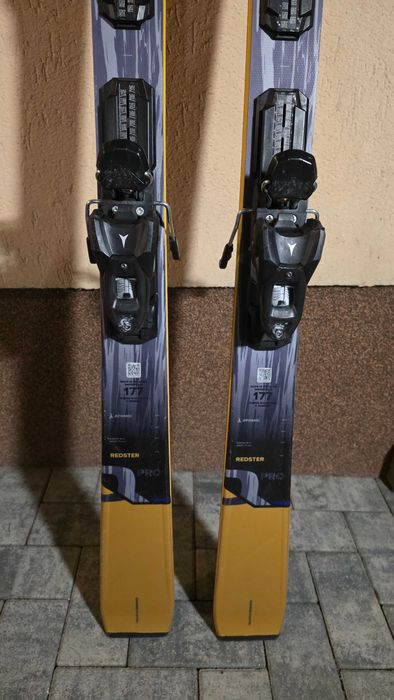Atomic Redster Q Pro 177cm un singur sezon