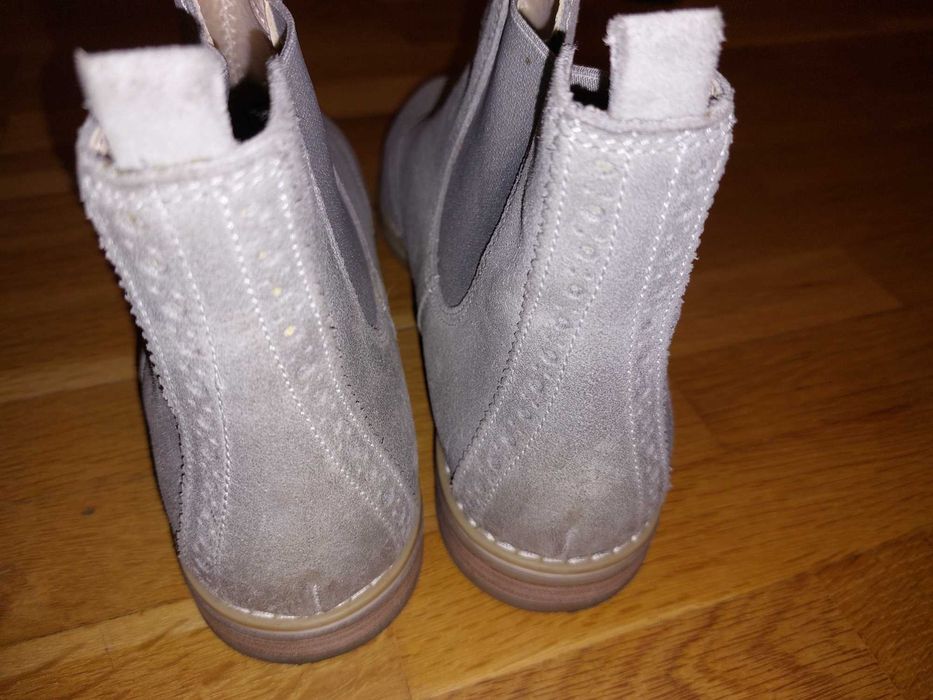 Сиви дамски боти