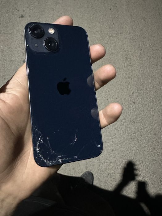 Iphone 13 mini.