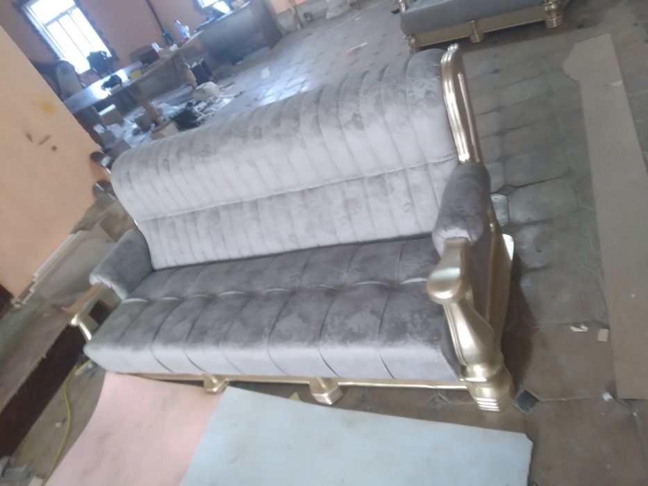 Yumshoq mebel xar xil turdagi kuxinni gastinni mebel lar tayorlab bera