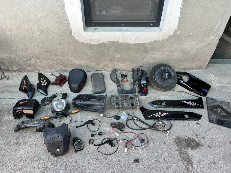 Запчасти на электроскутер