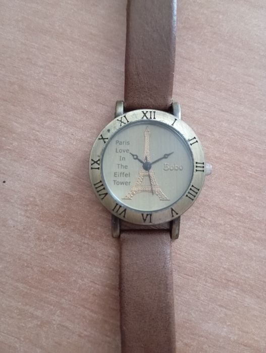 Продам часы наручные