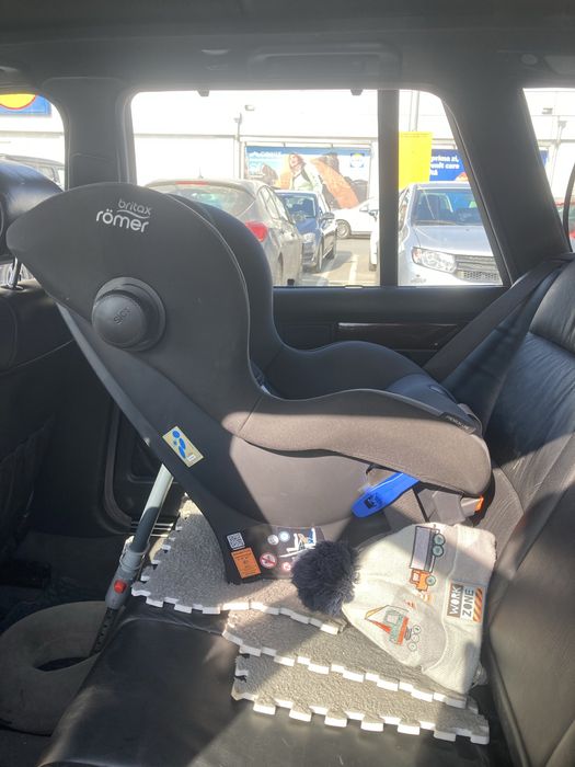 Scaun auto Britax Romer Max-Way Plus fara isofix, prindere in centuri