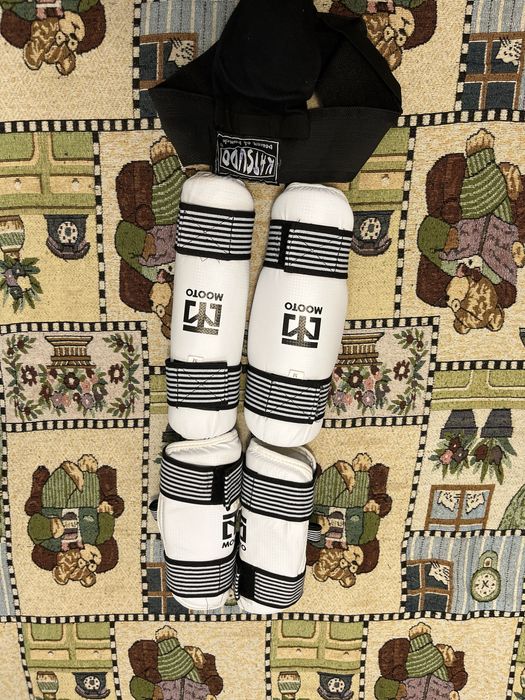 Продаю кимано для таеквандо и щитки