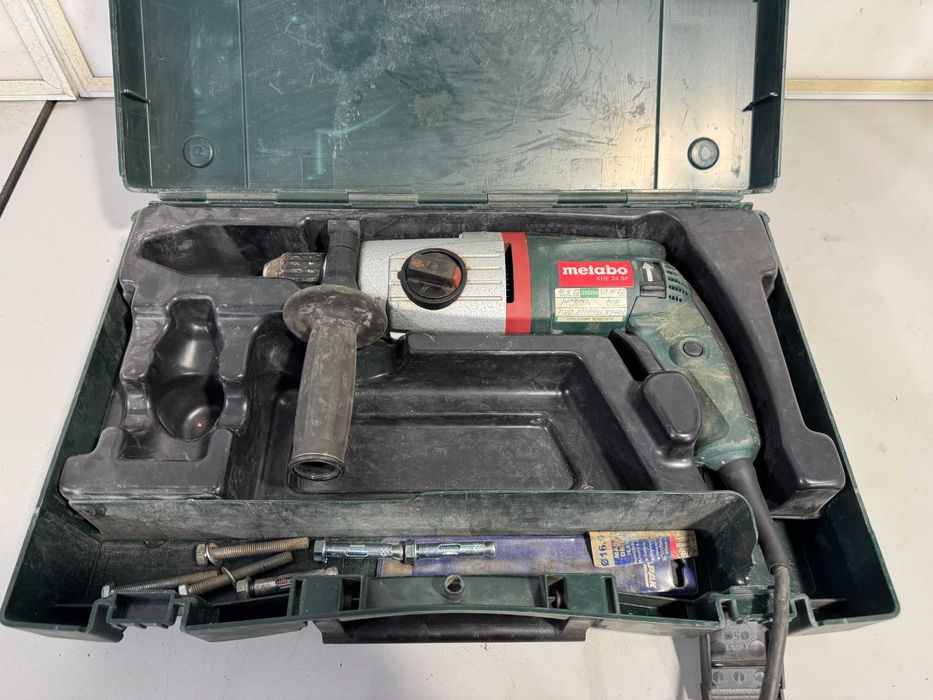 Перфоратор - Metabo 110 V / 705 W