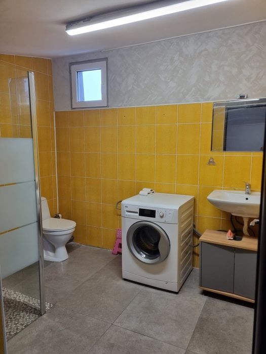 Ofer spre inchiriere apartament 3 camere