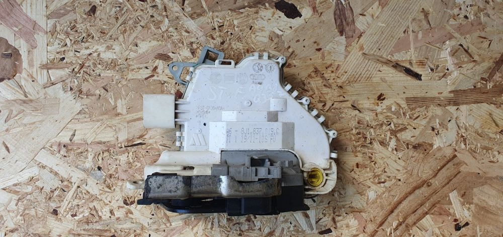 Broască / încuietoare ușă Audi A4 B8 / Q3 Q5 Q7 / A5 / A7 / A3 8V / A1