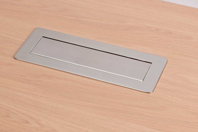 Настольное врезное устройство Indesk Power Brennenstuhl