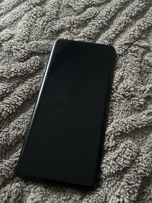 Telefon Honor 90 + cadou protectii camera spate