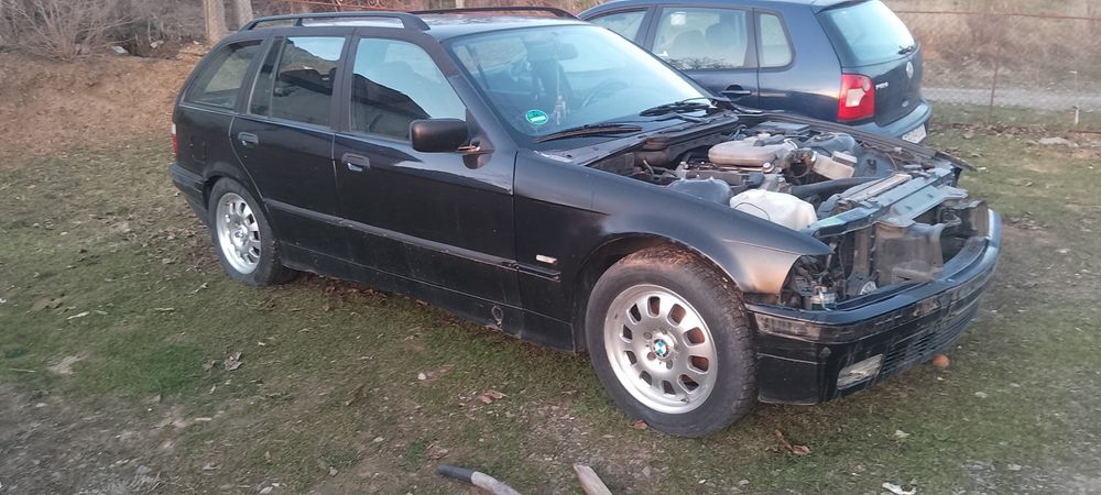 Dezmembrez bmw e36 touring