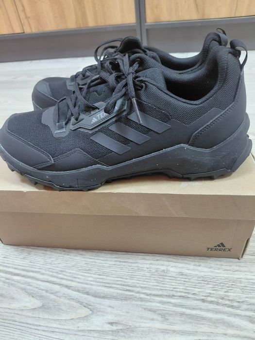 Кроссовки Адидас оригинал