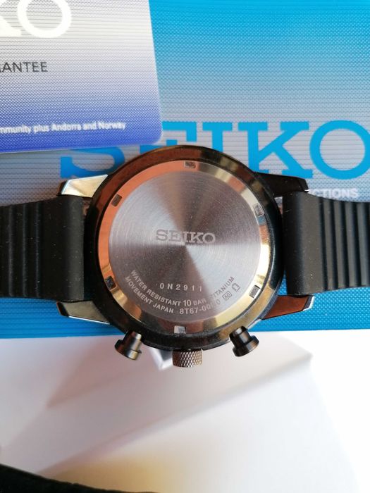 Часовник Seiko Titanium Chronograph