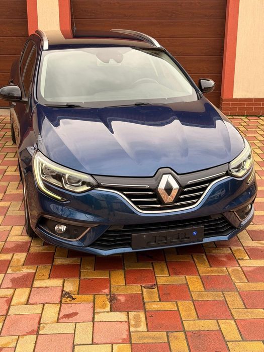 Renault Megane 4 —- an 2020