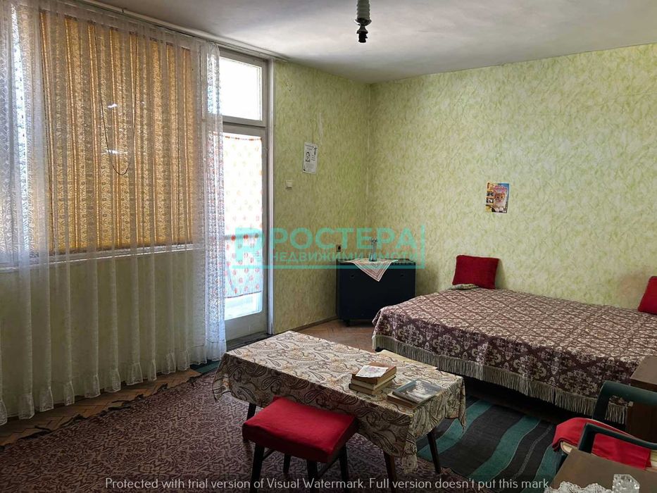 Многостаен Апартамент -  Център