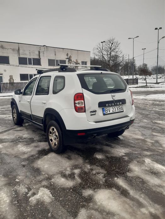 Vand Dacia Duster 2014 pret 4400 Euro negociabil