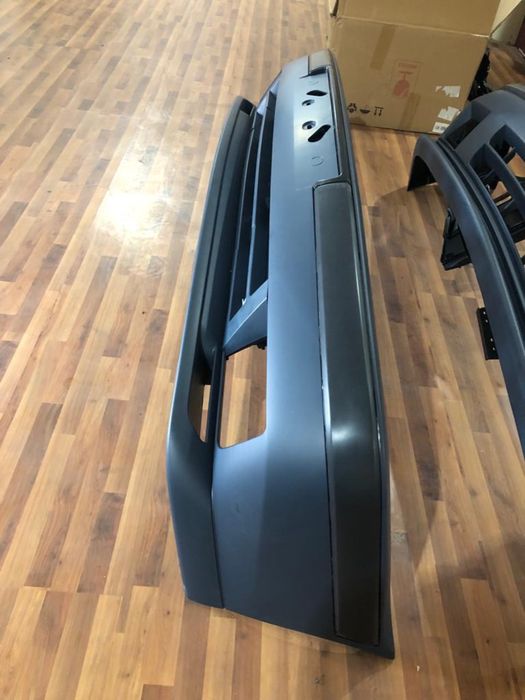 Передний бампер БМВ Е34 5 серии М5 М-ТЕХ 2