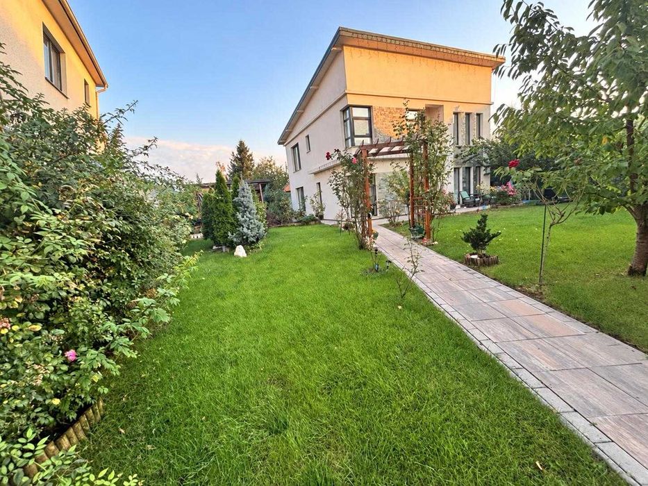 CASA INDIVIDUALA-ZONA SELECTA - PADURE SI LAC ( foisor, gratar, beci, terase si curte amenajata- proximitate Penny/saloane beauty si spalatorie))