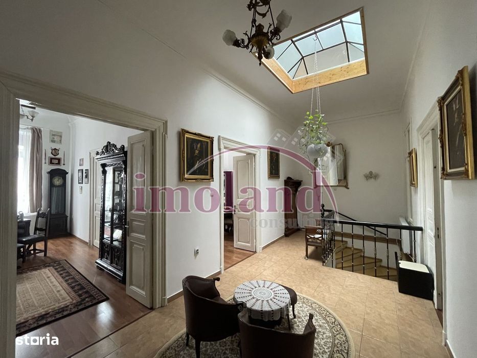 Apartament spectaculos de 4 camere într-o vilă cu farmec istoric pta V — fotografia 2