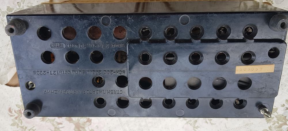 Стабилизатор напряжения Таврия