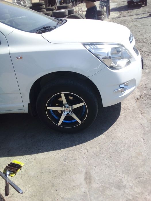 Продам диска и балон 16 Кобалт