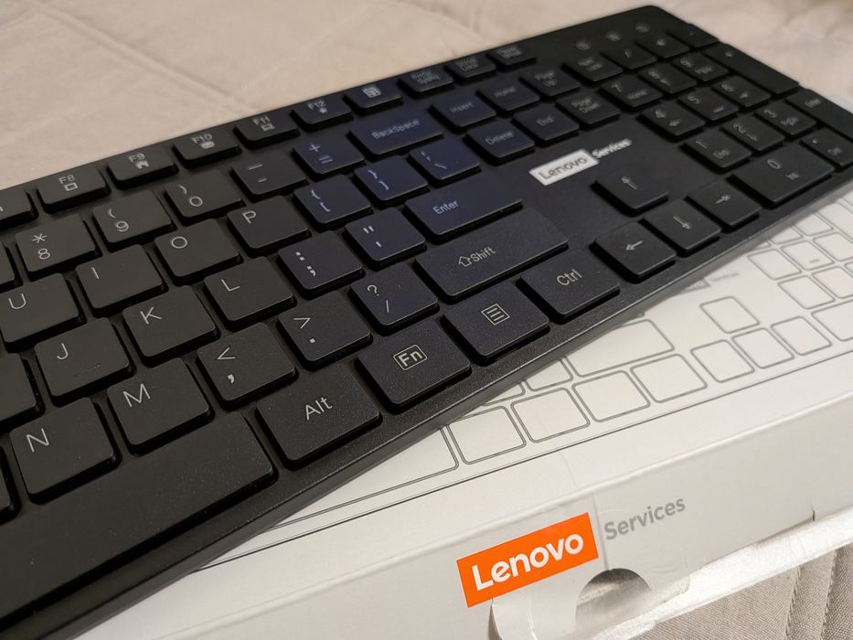Безшумна клавиатура Lenovo безжична НОВА