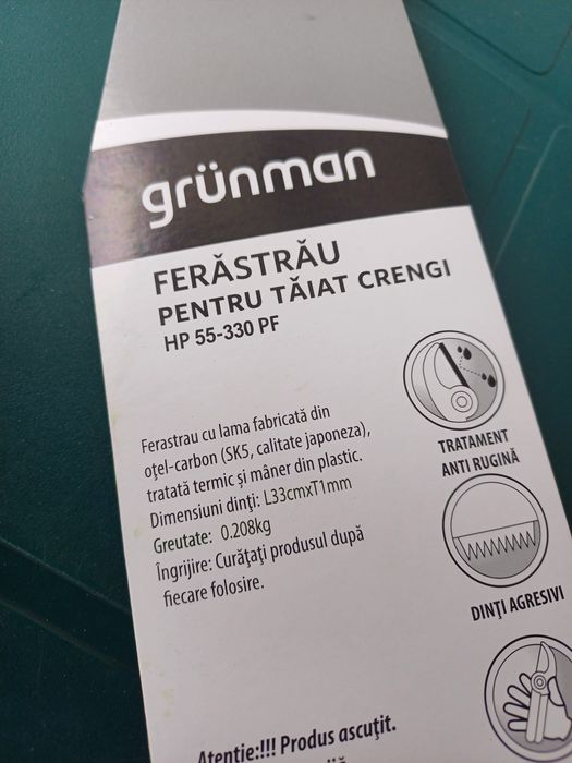 Ferăstrău  de tăiat  crengi