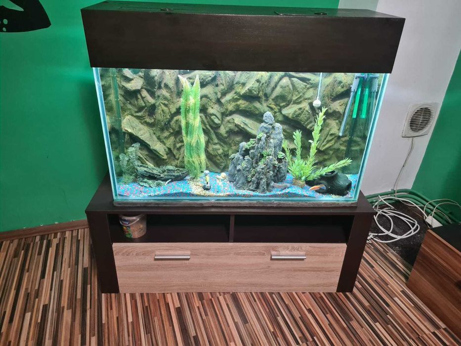 Acvariu utilat complet 180l pret fix