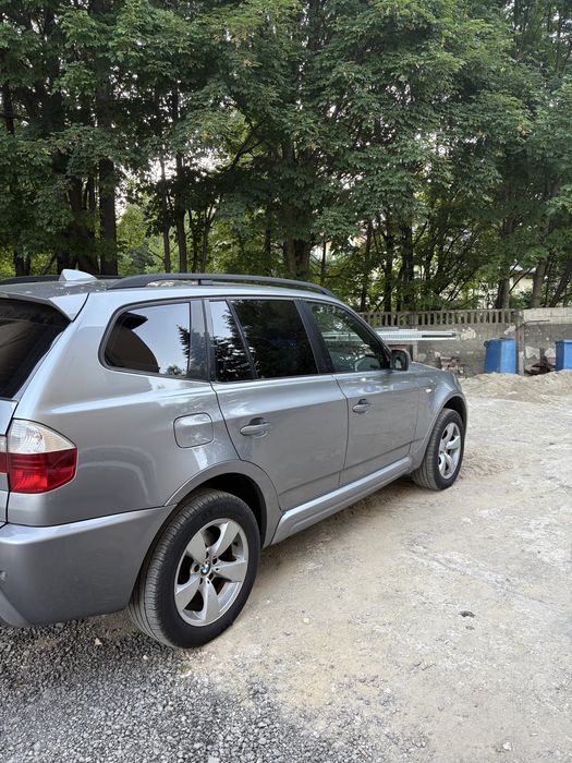 Bmw  X3  4x4 Vand sau schimb cu Duster cu gpl