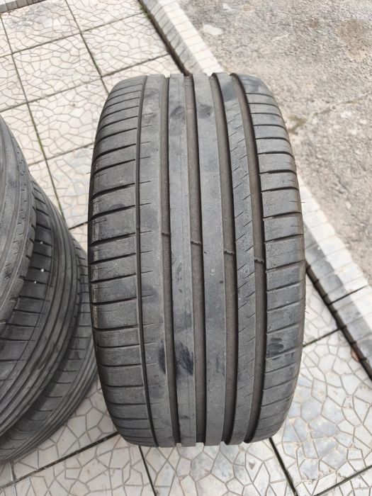 Продаются шины Michelin 275/40. R 20