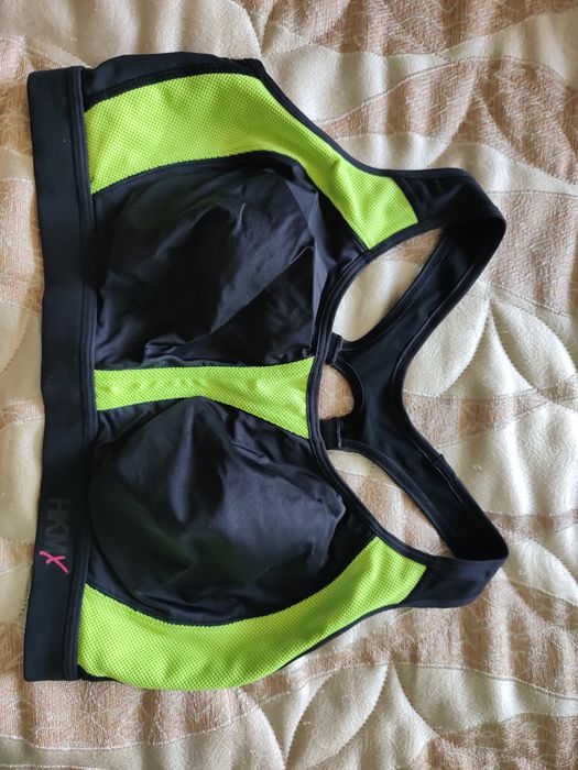 Нови спортни сутиени