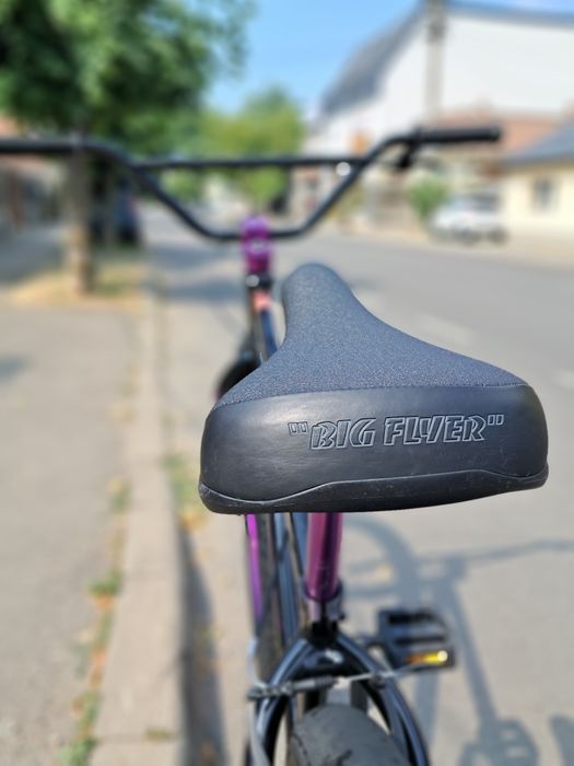 Bmx 29. Se bikers. Big Flyer. Wheelie. Dirt.