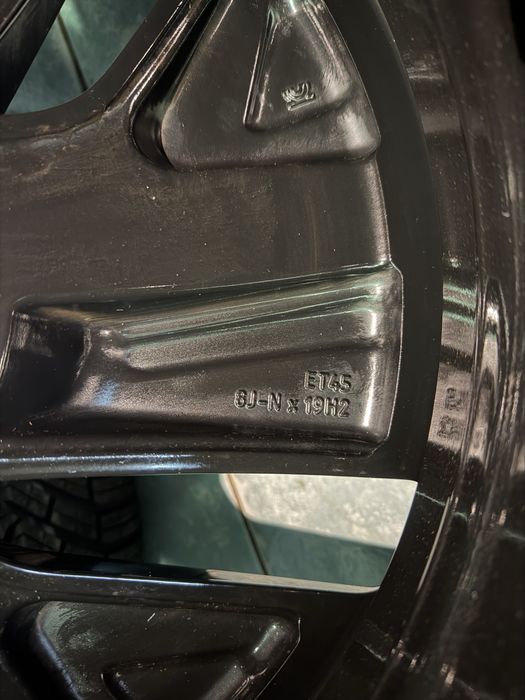 Jante aliaj NOI  R19 VW ID7 Tiguan Tayron  235/50/19 M+S Continental