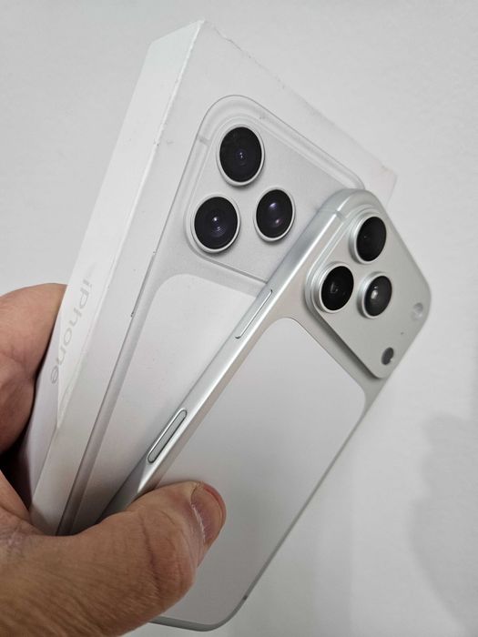 Iphone 17 Pro, 1 Tb, neverlock, 1 ciclu la cutie.