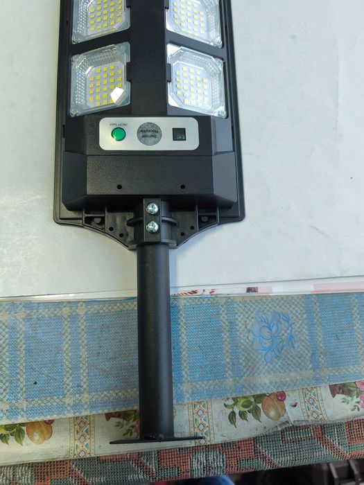 Lampa solara cu 6 ochi led cob si telecomanda