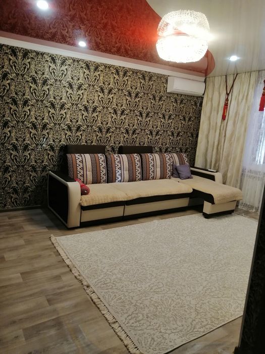 Продаётся трёхкомнатная улучшенная квартира.