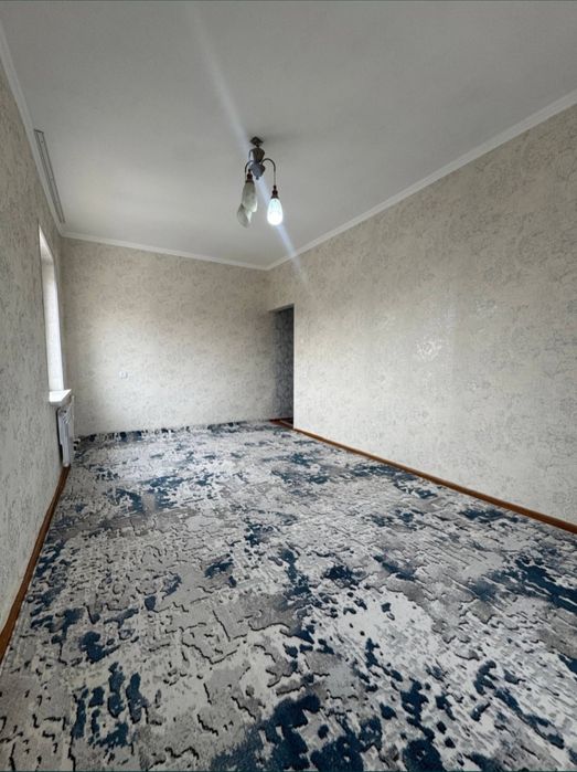 1 Хона 1 Мик 4 этаж 40 квадрат  танковой училище (наличка)