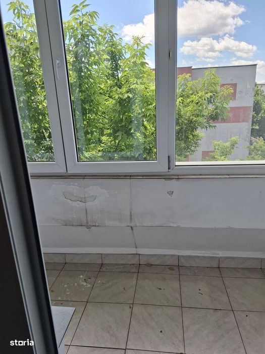 Apartament 4 camere decomandat
