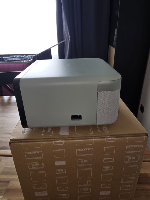 Epson EF-21 Google TV проектор Full HD