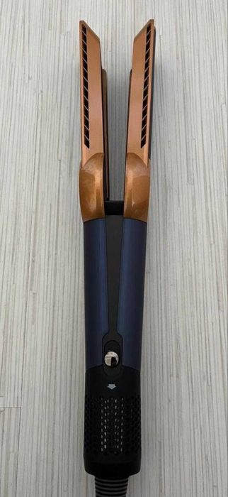Фен выпрямитель dyson