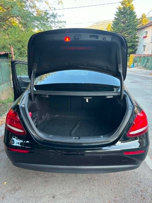 Мерцедес e220d, W213