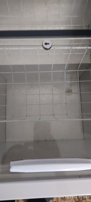 Морозильная камера б/у срочно !